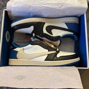Air Jordan 1 Low - Travis Scott